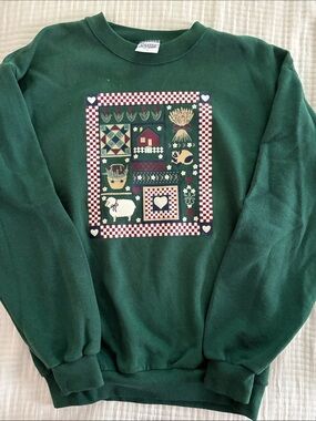 VTG 90s Cottagecore Sweatshirt with Patchwork Farm Motif